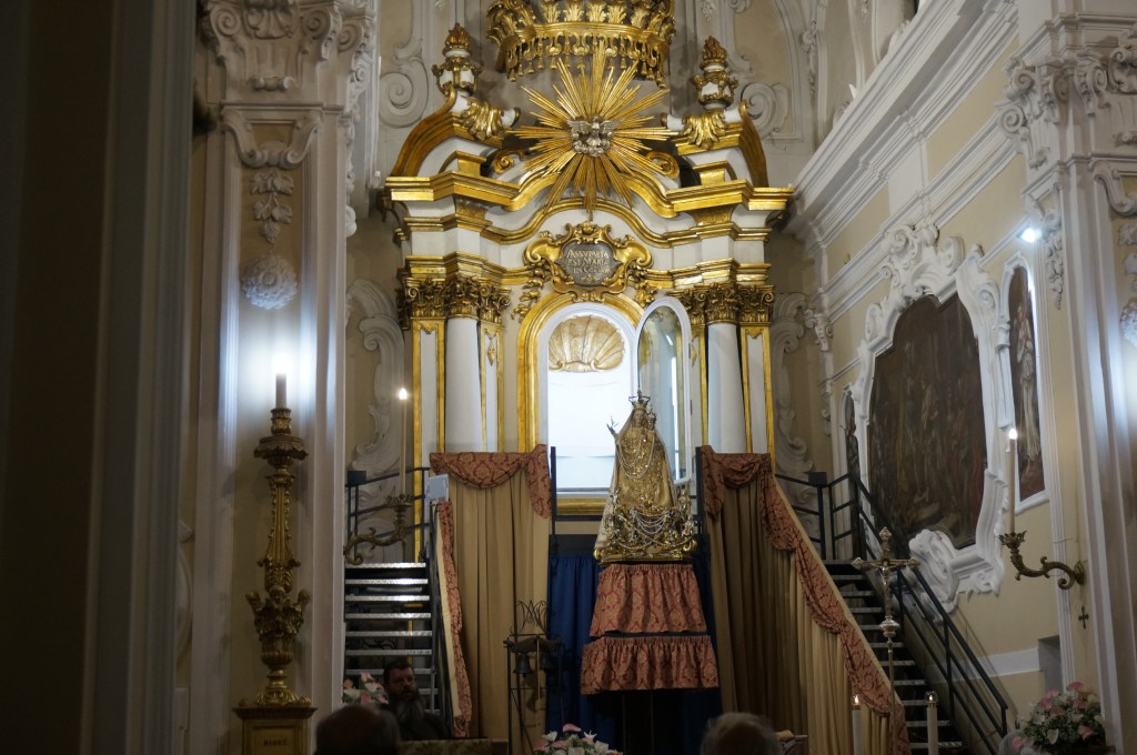 Statue of the Madonna dell'Assunta during Riti Settennali in Guardia Sanframondi